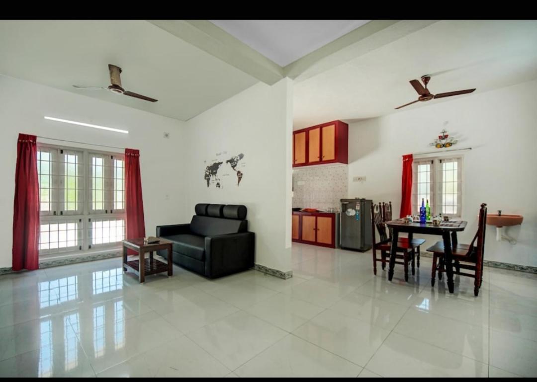 Stay In Serenity Beach Puducherry Buitenkant foto